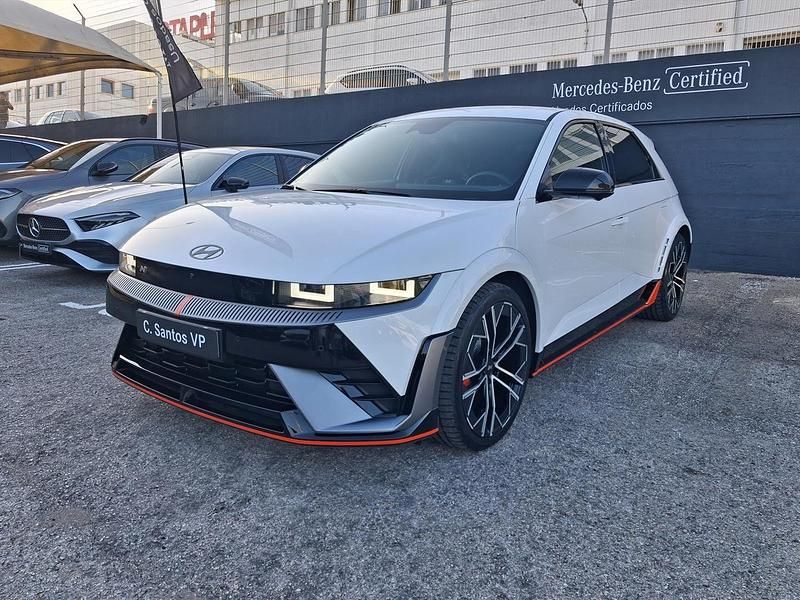 Branco Usado 2024 Hyundai Ioniq Citadino | € 63.250 - Imagem 1/4