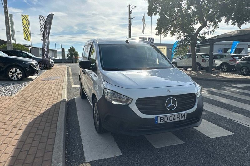 Branco Usado 2023 Mercedes eCitan | € 26.000 - Imagem 1/4