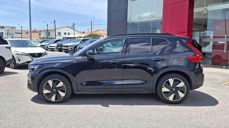 Usado Volvo EX40 Plus 185 kW (252 HP) 2024 Preto SUV