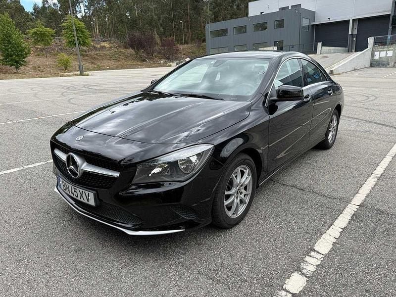 Usado 2018 Mercedes A180 Sedan | € 18.800 (Preço elevado) - Imagem 1/4