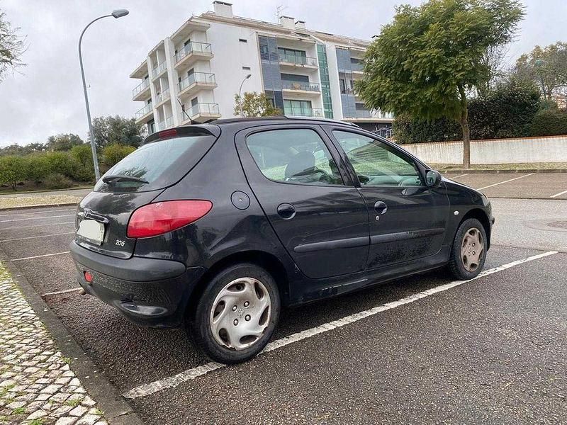 Usado Peugeot 206 60 HP (44 kW) 2002 Sedan