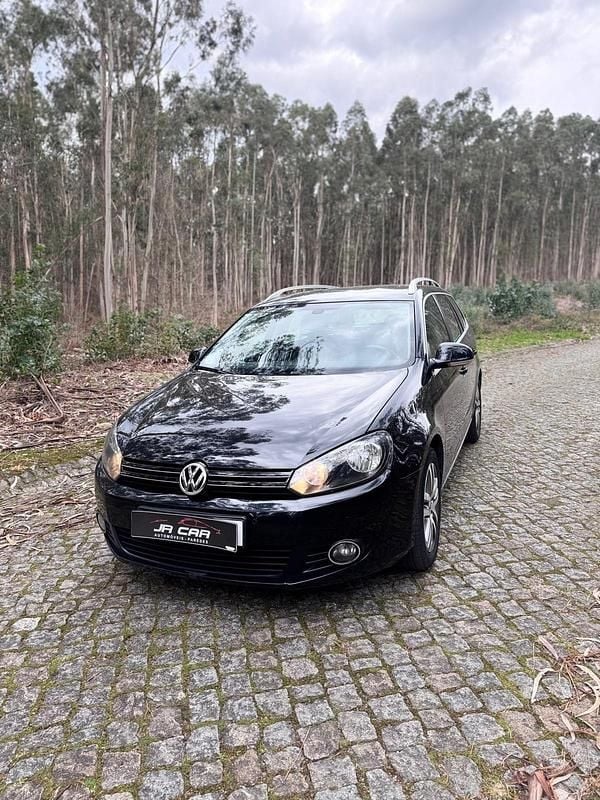 Usado VW Golf VI 105 HP (77 kW) 2010 Preto Citadino