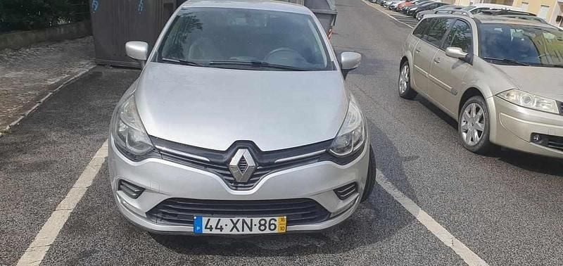 Cinzento Usado 2016 Renault Clio IV Citadino | € 7.200 (Super Preço) - Imagem 1/4