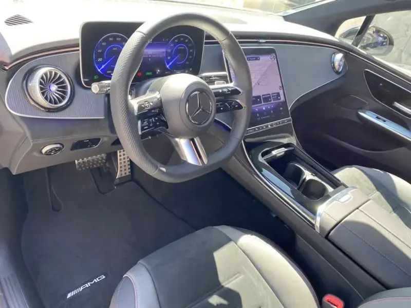 Usado Mercedes EQE350 AMG 214 kW (292 HP) 2023 Preto obsidian Sedan