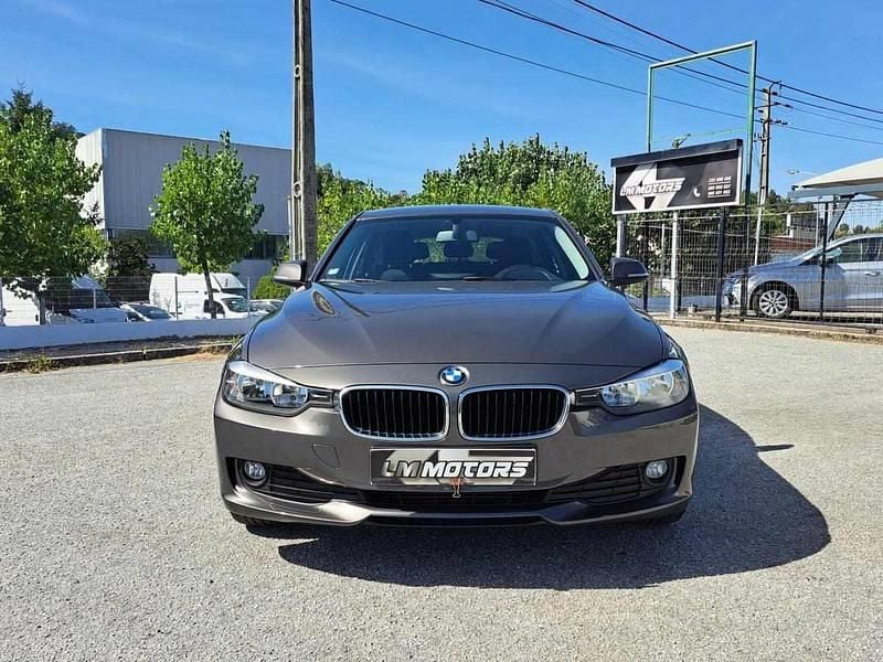 Usado BMW 316 Advantage 116 HP (85 kW) 2014 Castanho Carrinha