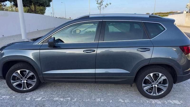 Cinzento Usado 2018 Seat Ateca SUV | € 19.000 (Preço justo) - Imagem 1/4