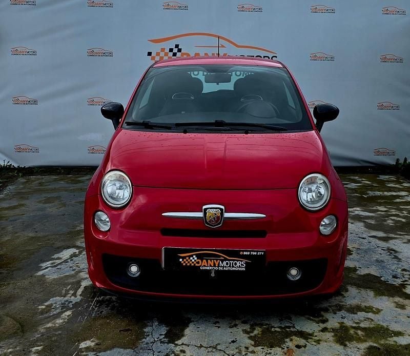 Usado Abarth 500 Custom 140 HP (102 kW) 2016 Vermelho
