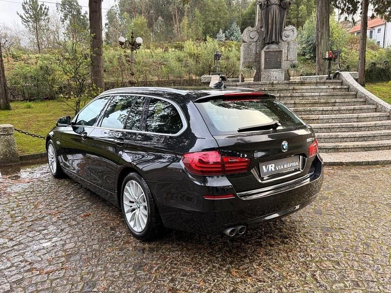 Usado BMW 520 Luxury Line 190 HP (139 kW) 2015 Preto Sedan