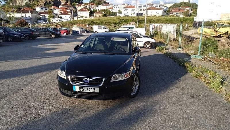 Usado 2011 Volvo S40 Sedan | € 7.400 - Imagem 1/4
