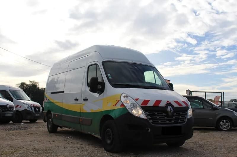 Usado Renault Master 125 HP (91 kW) 2015 Branco Van