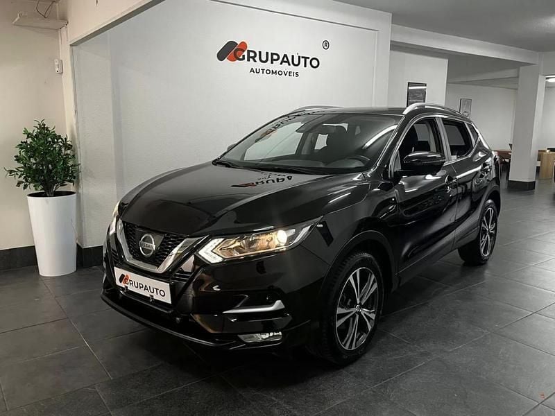 Usado Nissan Qashqai 360º 130 HP (95 kW) 2018 Preto SUV