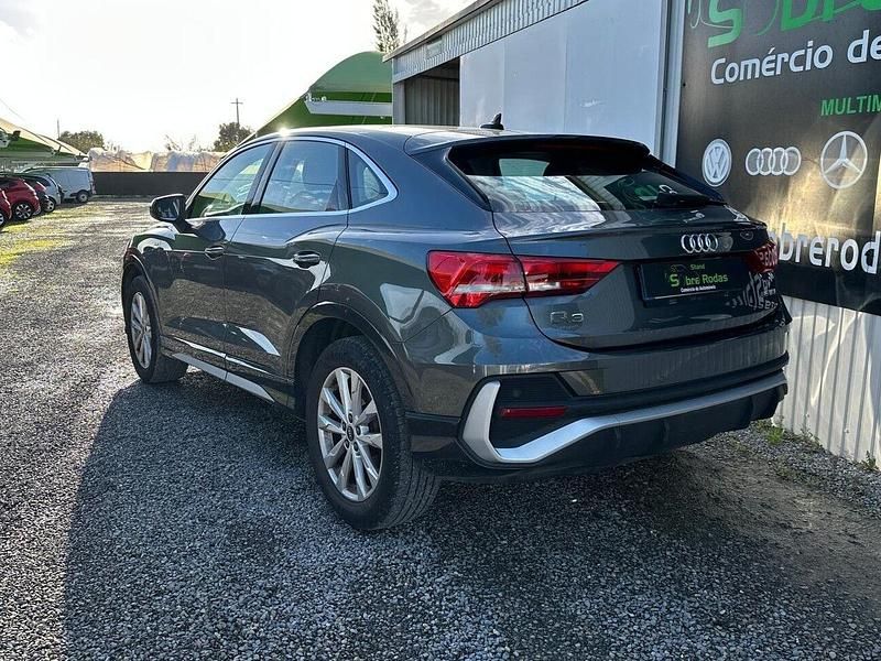 Usado Audi Q3 S-Line 150 HP (110 kW) 2022 Cinza SUV