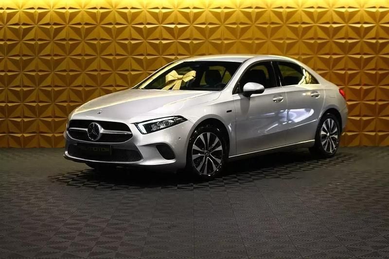 Usado Mercedes A250 Progressive 218 HP (160 kW) 2020 Prateado Sedan