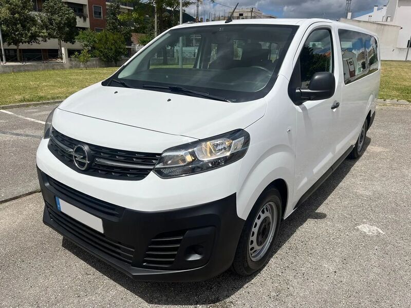 Branco Usado 2021 Opel Vivaro Essentia Van | € 28.690 (Caro) - Imagem 1/4