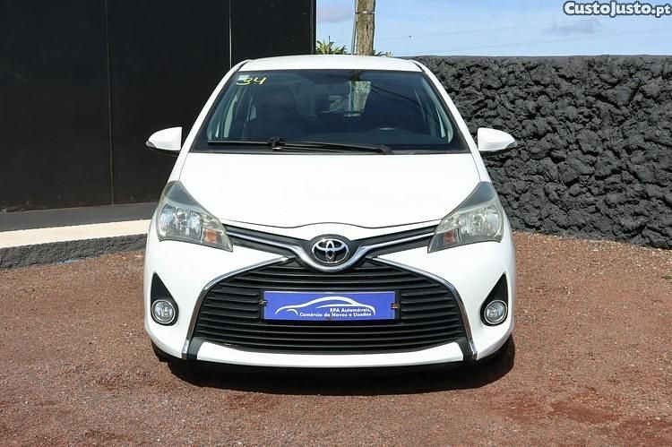 Branco Usado 2015 Toyota Yaris Citadino | € 12.490 (Caro) - Imagem 1/1