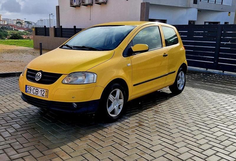 Usado 2006 VW Fox Citadino | € 2.499 - Imagem 1/4