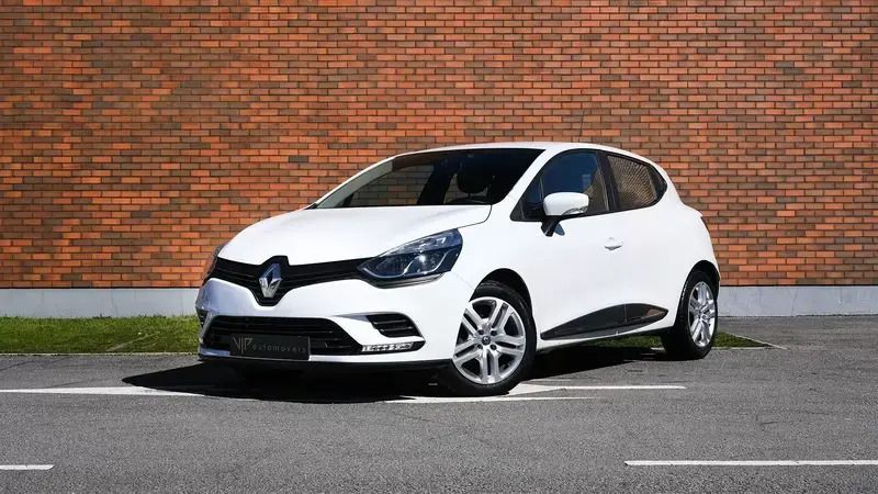 Branco Usado 2018 Renault Clio IV LIMITED | € 12.000 (Bom preço) - Imagem 1/4