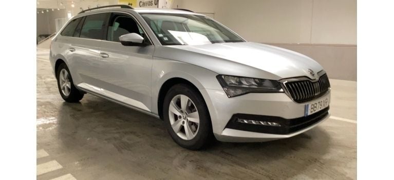 Usado 2023 Skoda Superb Ambition Carrinha | € 28.790 (Super Preço) - Imagem 1/4