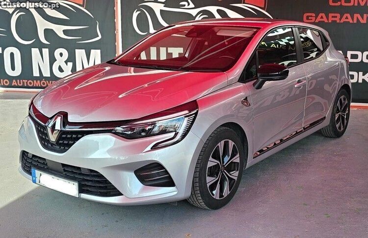 Cinza Usado 2021 Renault Clio V LIMITED Sedan | € 16.900 (Preço elevado) - Imagem 1/1
