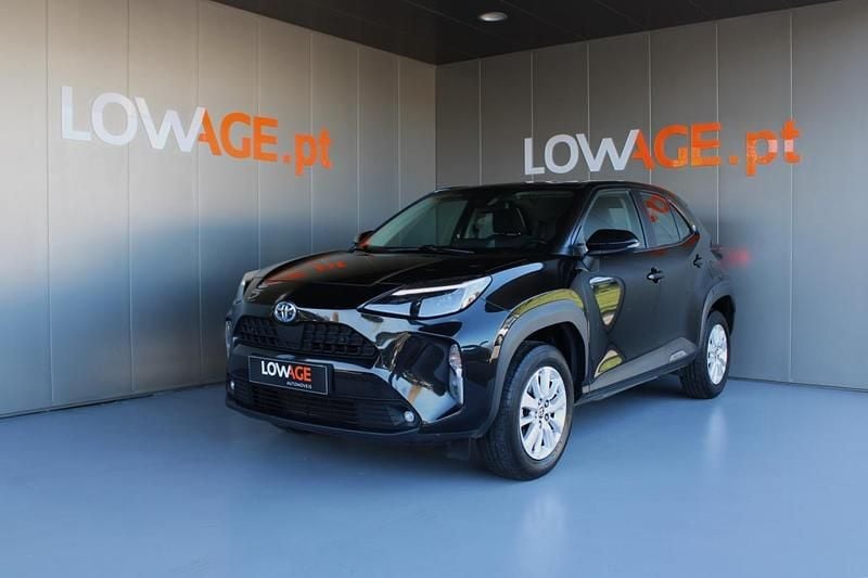 Preto Usado 2022 Toyota Yaris Hybrid | € 23.850 (Preço justo) - Imagem 1/4