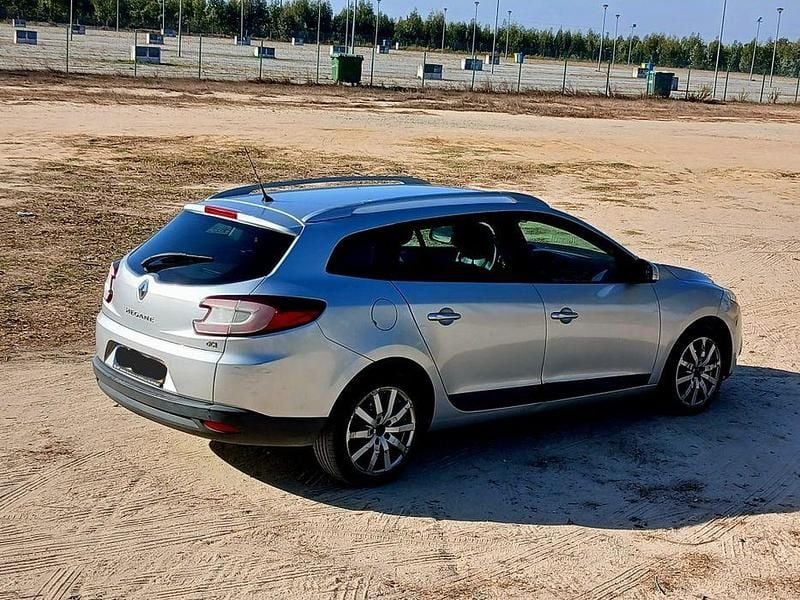 Usado 2010 Renault Mégane III Carrinha | € 3.950 (Bom preço) - Imagem 1/4