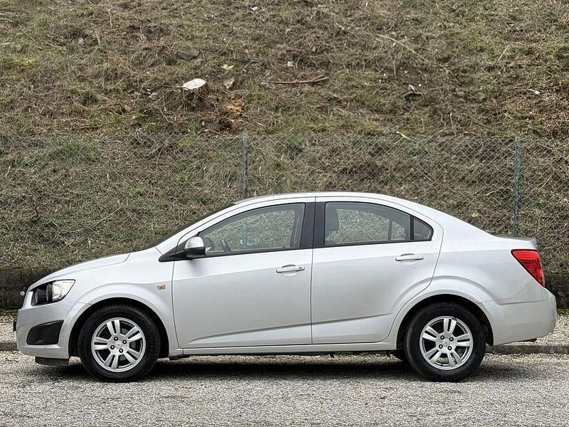 Usado Chevrolet Aveo 85 HP (62 kW) 2011 Sedan