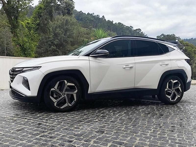 Branco Usado 2022 Hyundai Tucson SUV | € 33.000 - Imagem 1/4