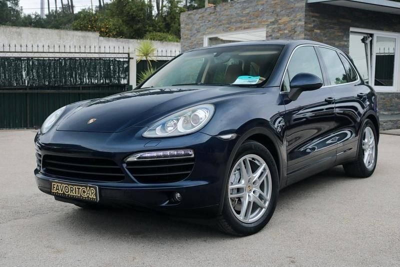 Azul Usado 2012 Porsche Cayenne SUV | € 26.000 (Super Preço) - Imagem 1/4