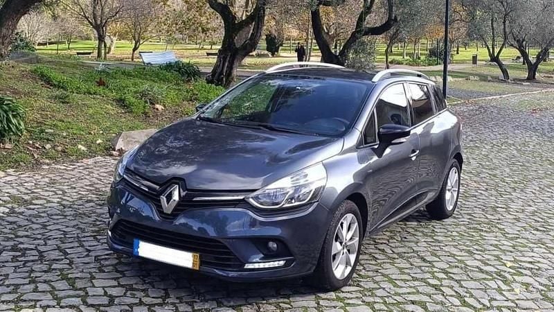 Usado Renault Clio GrandTour 90 HP (66 kW) 2017 Azul Carrinha