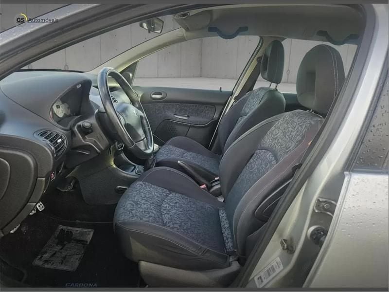 Usado Peugeot 206 90 HP (66 kW) 2005 Cinza Carrinha