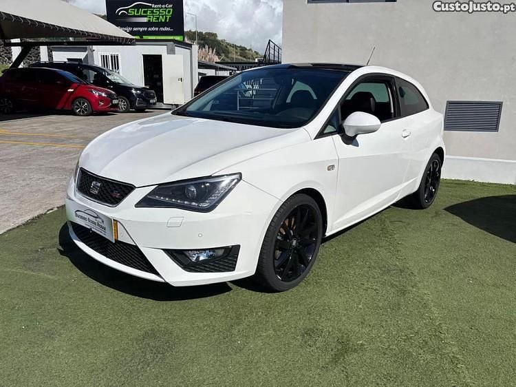 Branco Usado 2017 Seat Ibiza SC FR Citadino | € 16.490 - Imagem 1/1