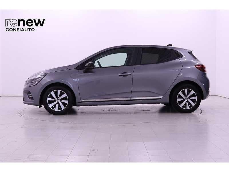 Usado Renault Clio V Evolution 100 HP (73 kW) 2023 Cinzento
