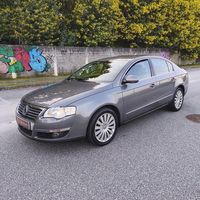 Usado VW Passat Highline 140 HP (102 kW) 2005 Sedan