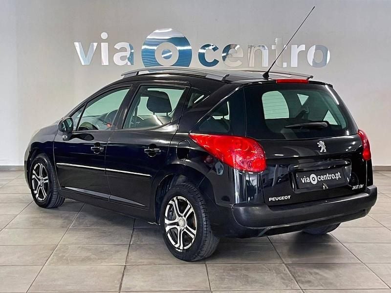Usado Peugeot 207 Active 92 HP (67 kW) 2012 Preto Carrinha