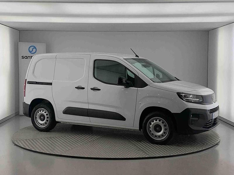 Branco Usado 2024 Opel Combo Monovolume | € 19.990 (Preço justo) - Imagem 1/4