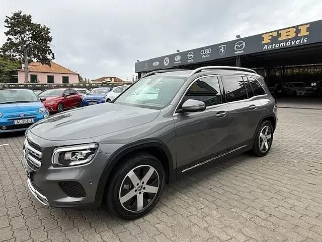 Cinzento Usado 2022 Mercedes GLB180 Progressive SUV | € 39.900 (Bom preço) - Imagem 1/4
