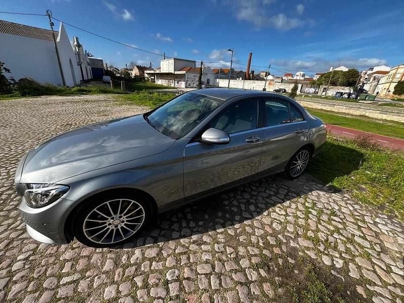 Usado Mercedes C220 170 HP (125 kW) 2015 Cinzento Sedan