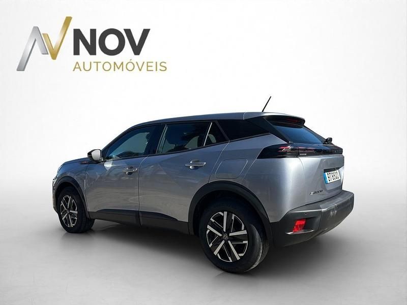 Usado Peugeot e-2008 114 kW (156 HP) 2025 Cinzento SUV