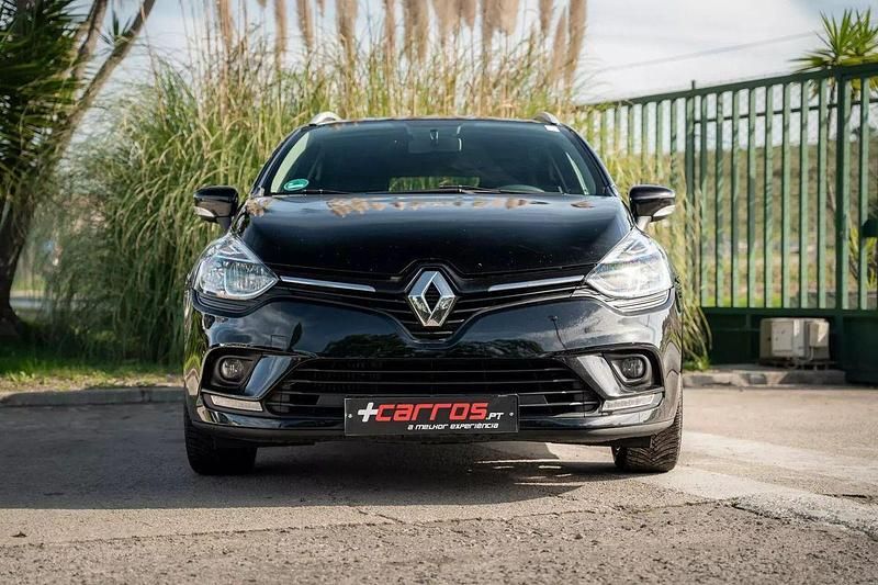 Usado Renault Clio GrandTour LIMITED 90 HP (66 kW) 2020 Preto Carrinha
