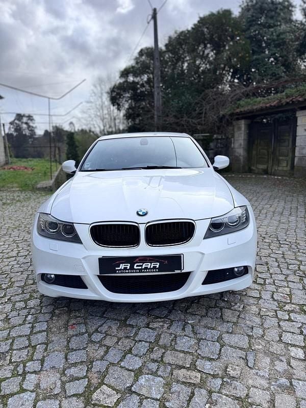 Usado BMW 318 143 HP (105 kW) 2011 Branco Carrinha