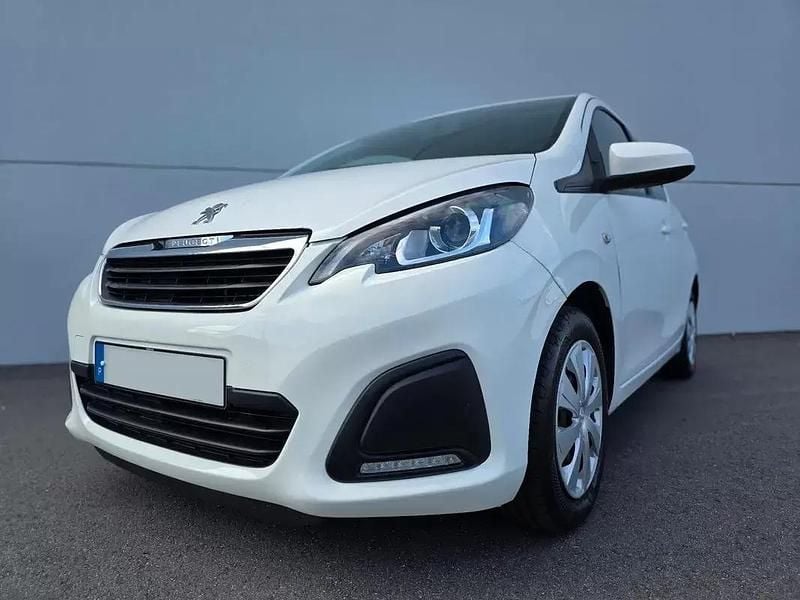 Usado Peugeot 108 Active 72 HP (52 kW) 2014 Branco Citadino