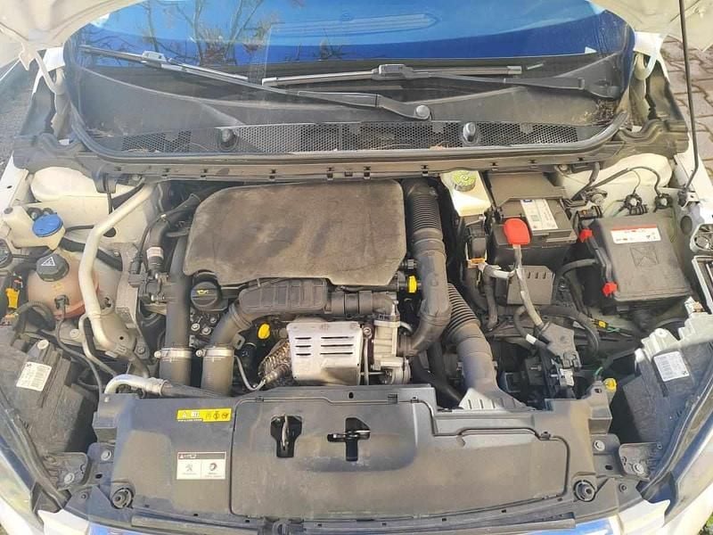 Usado Peugeot 308 110 HP (80 kW) 2015 Branco Citadino
