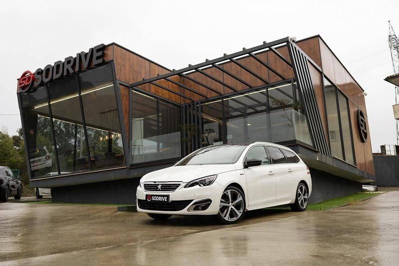 Usado Peugeot 308 SW 120 HP (88 kW) 2015 Branco Carrinha
