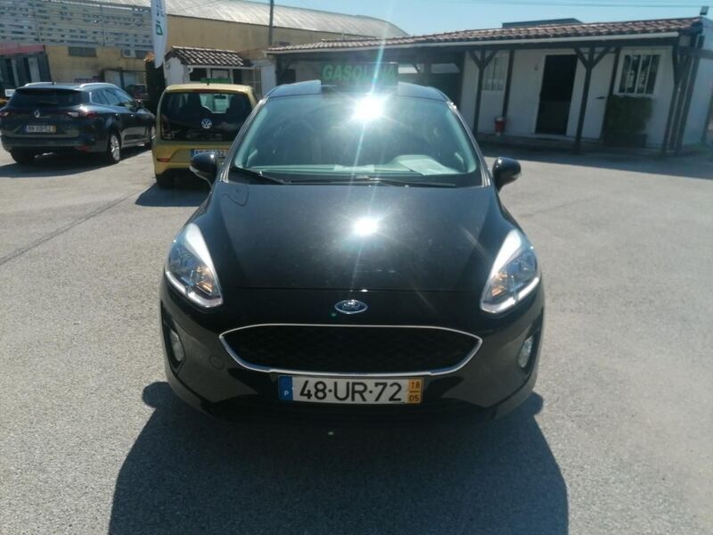 Preto Usado 2018 Ford Fiesta Business Edition Citadino | € 12.490 (Preço justo) - Imagem 1/4