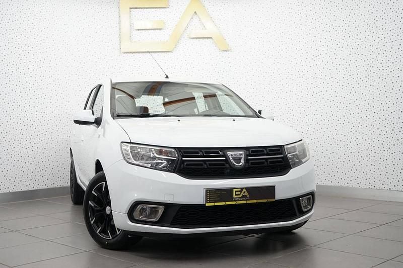 Branco Usado 2017 Dacia Sandero Comfort | € 9.480 (Preço justo) - Imagem 1/4