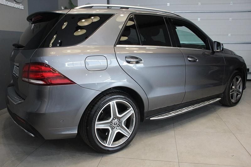 Usado Mercedes GLE250 204 HP (150 kW) 2018 Cinza SUV