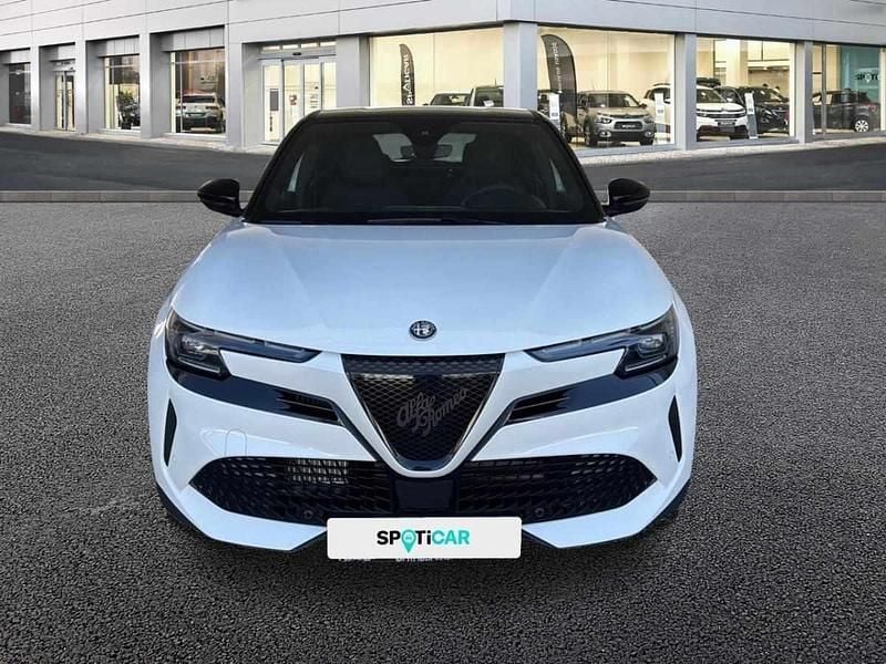 Usado Alfa Romeo Junior 145 HP (106 kW) 2025 Branco SUV