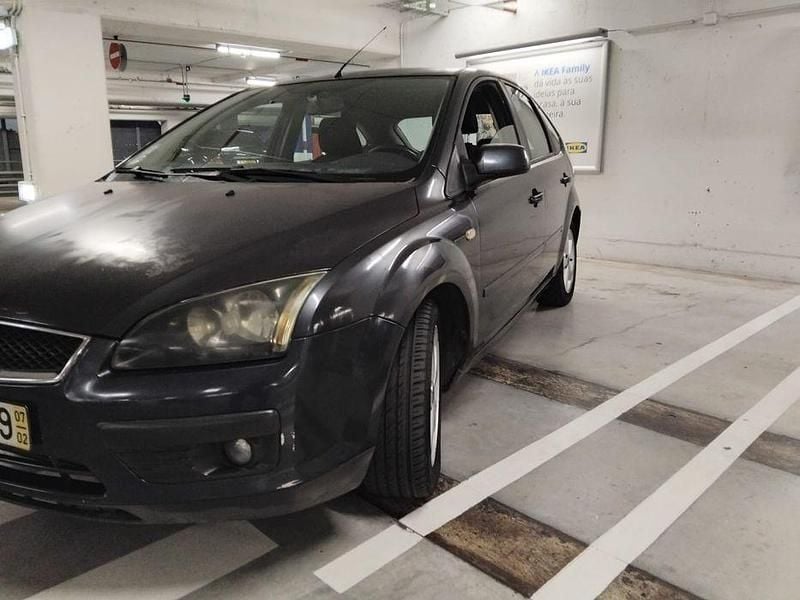 Usado 2007 Ford Focus Sedan | € 1.950 (Super Preço) - Imagem 1/4