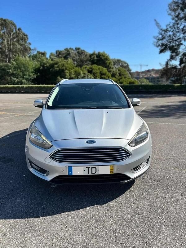 Cinzento Usado 2017 Ford Focus Carrinha | € 8.900 (Preço justo) - Imagem 1/4
