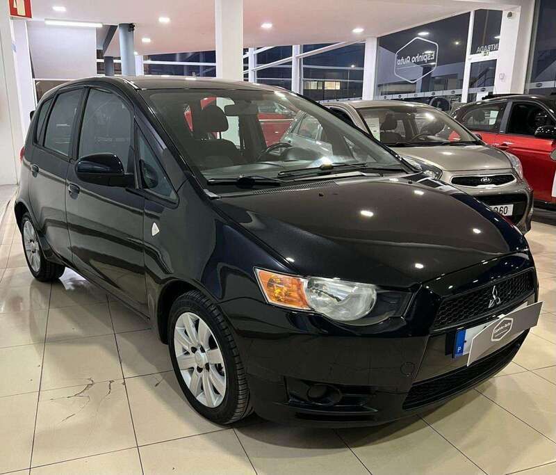 Preto Usado 2009 Mitsubishi Colt Invite | € 4.990 (Caro) - Imagem 1/4